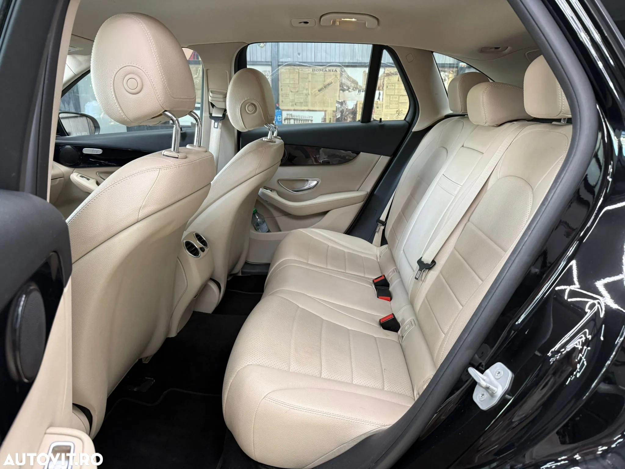 Mercedes-Benz GLC 250 4MATIC - 25