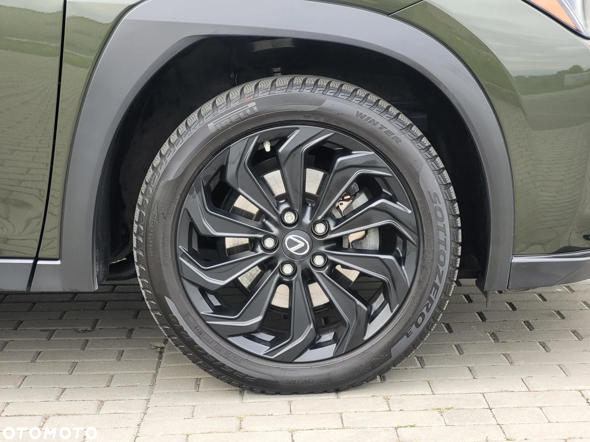 Lexus UX 250h GPF Business 2WD - 12