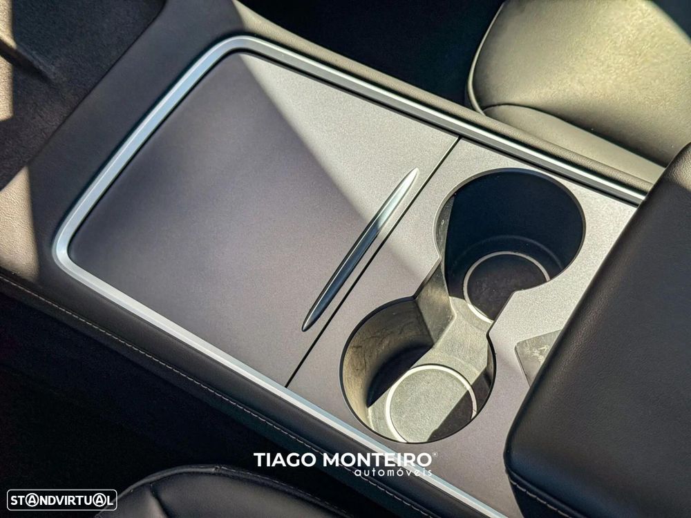 Tesla Model Y Tração Traseira - 54