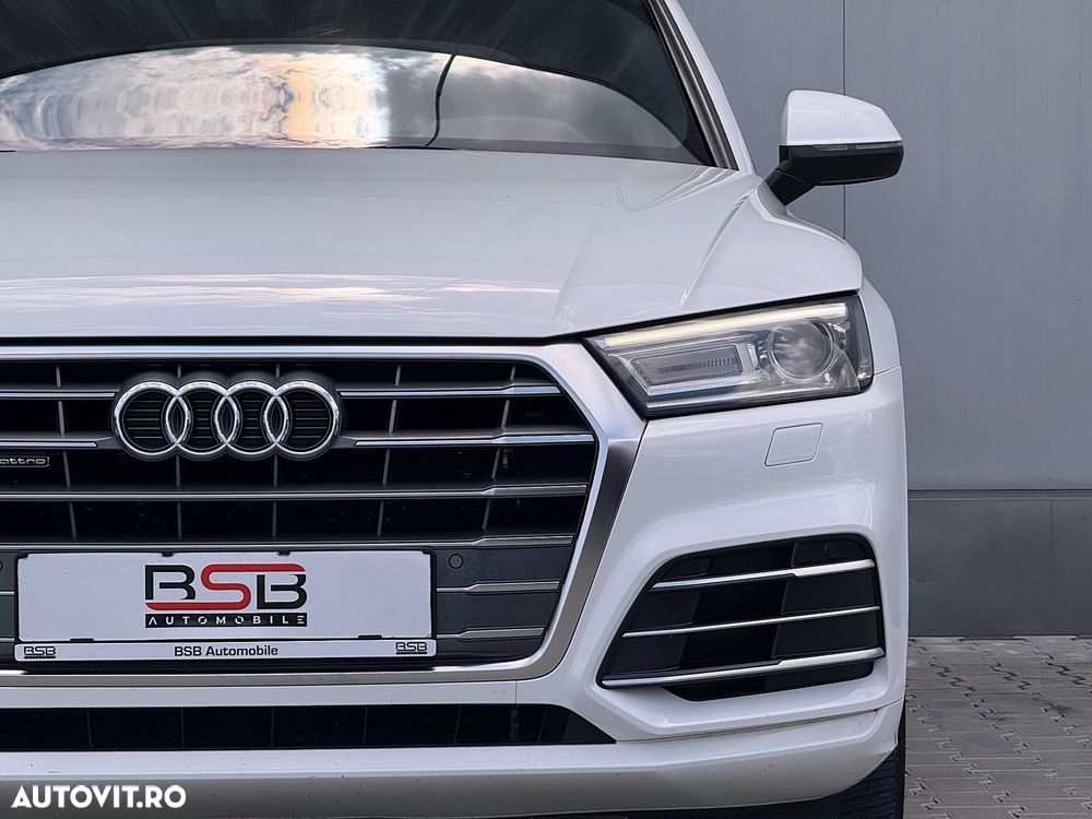 Audi Q5 2.0 40 TDI quattro S tronic Design - 12