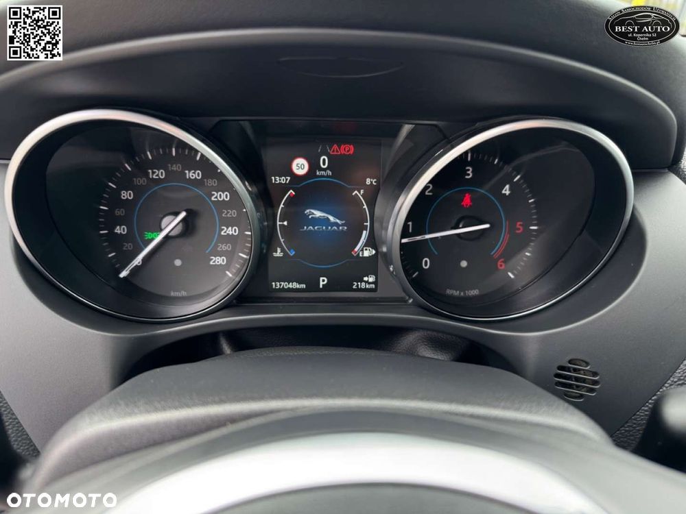 Jaguar F-Pace - 36
