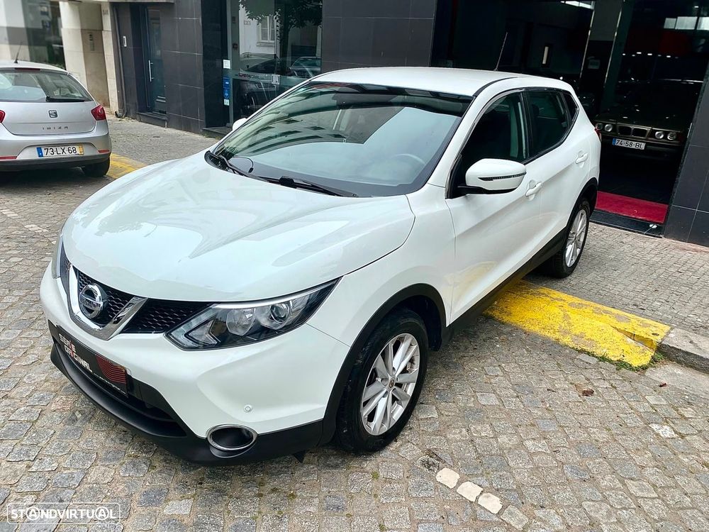 Nissan Qashqai 1.6 dCi Acenta 4x4i — fotografia 2