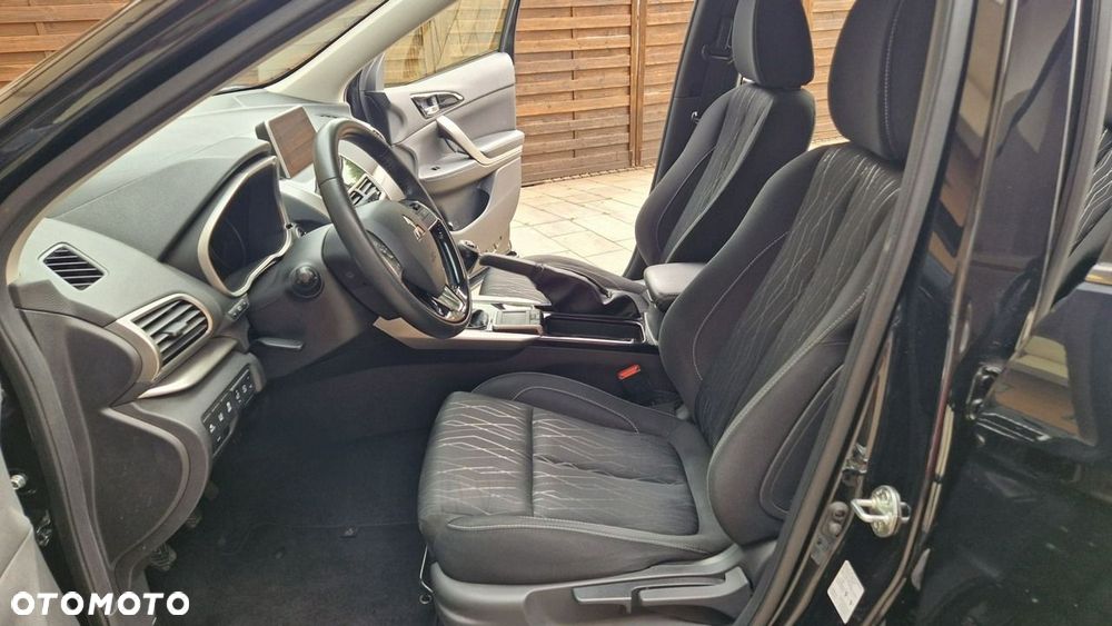 Mitsubishi Eclipse Cross - 21