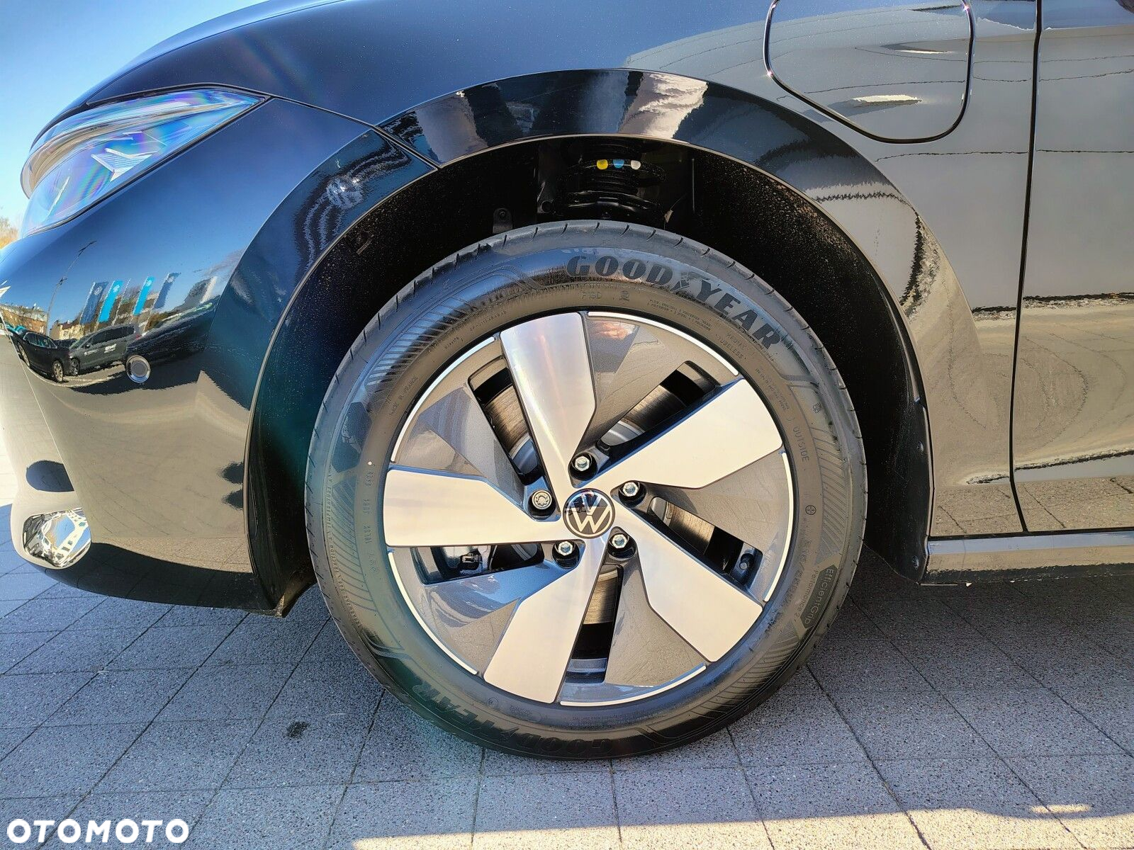 Volkswagen Passat - 12