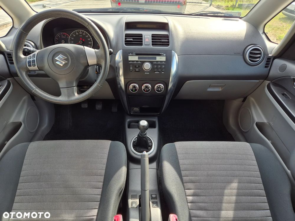 Suzuki SX4 1.6 GS / Premium 4WD - 22