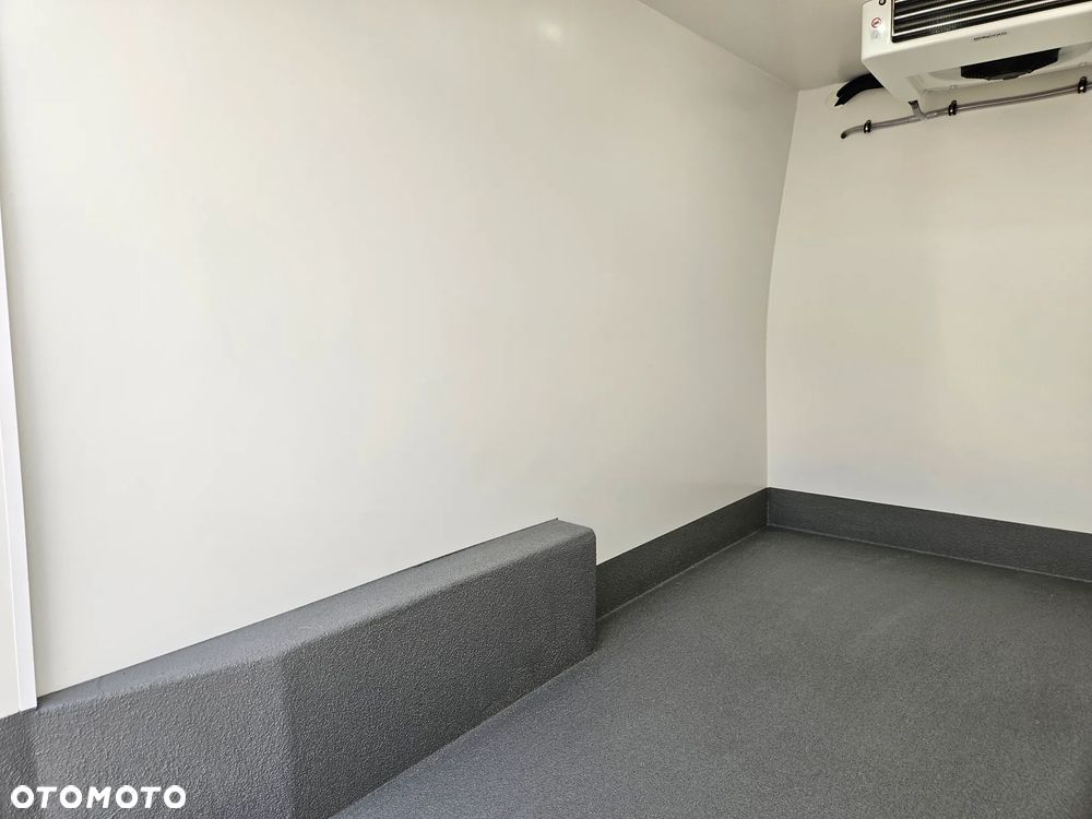 Ford TRANSIT L2H2 Mroźnia / Chłodnia do -25*C Podłączenie 230V 55tyś km SalonPL FV23% - 19