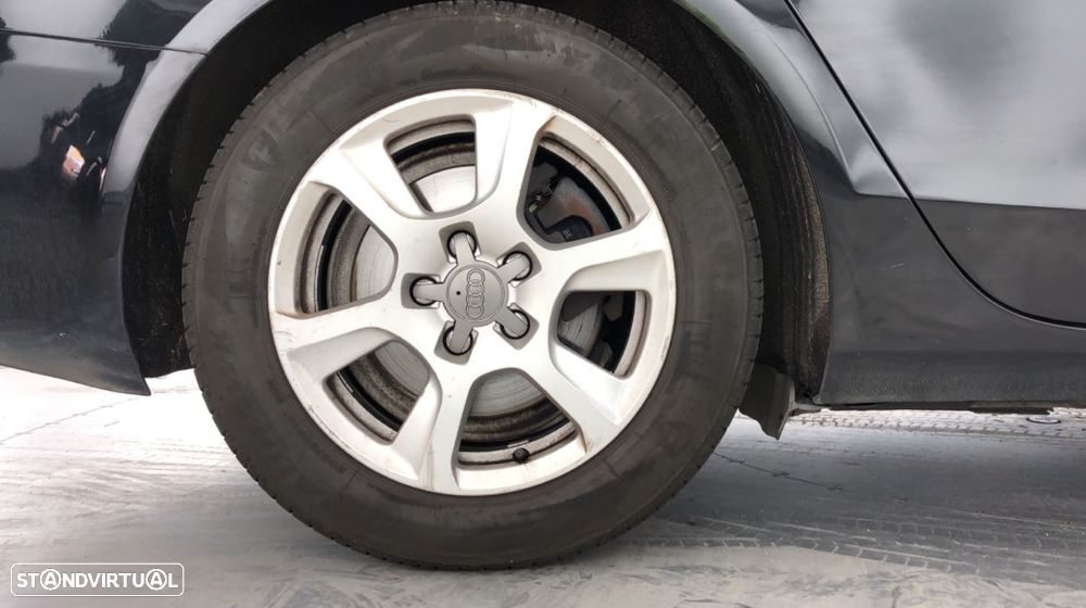 Audi A4 2.0 TDIe Exclusive - 8