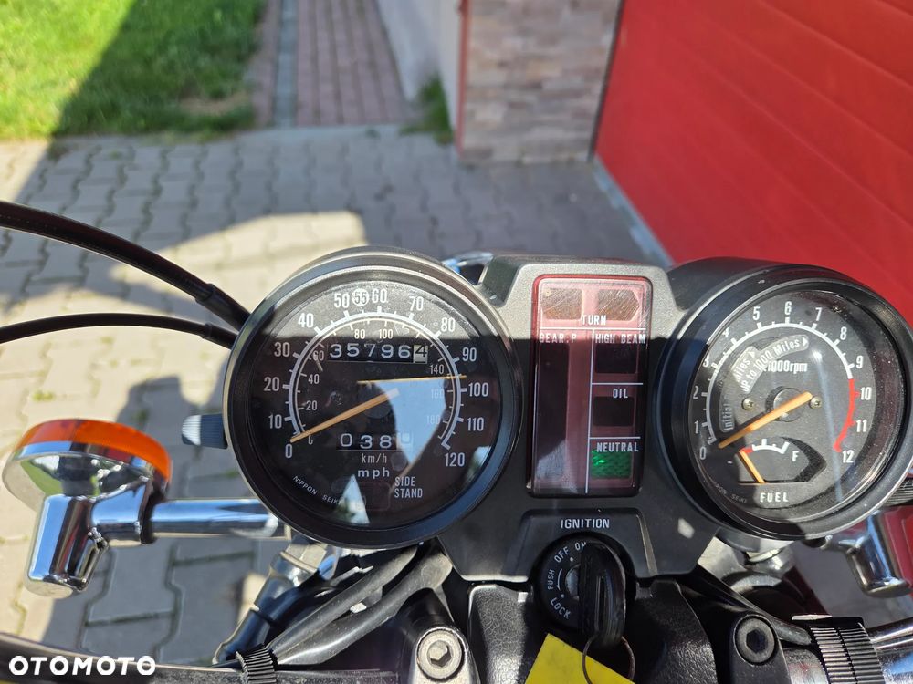 Suzuki GS - 12