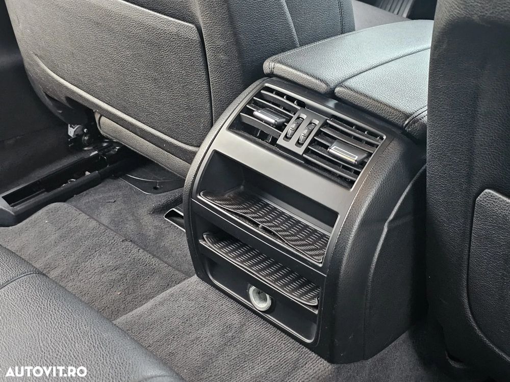 BMW Seria 5 520d AT - 27