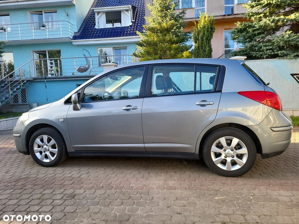 Nissan Tiida 1.6 Visia - 11