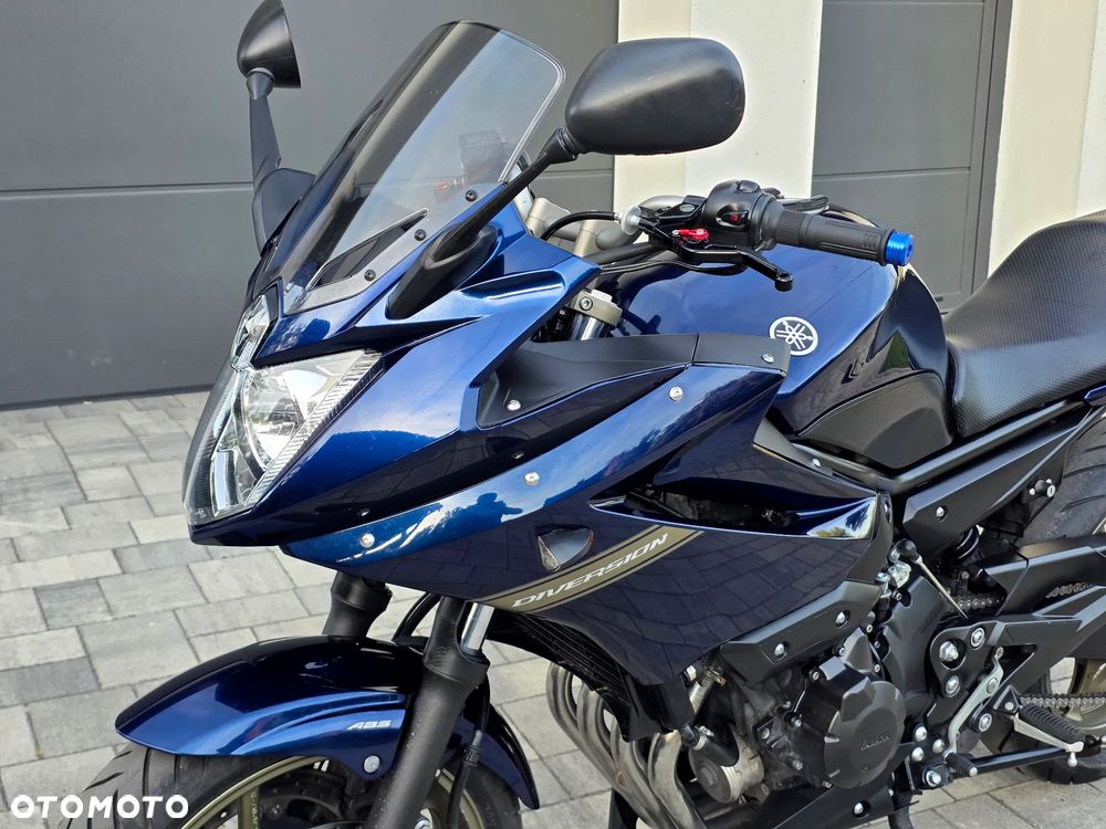 Yamaha XJ - 19