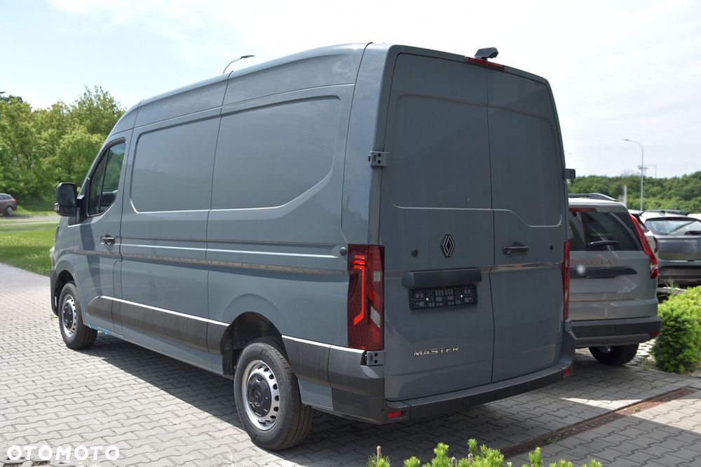 Renault Master Furgon L2H2 170KM Automat AT9 - 6