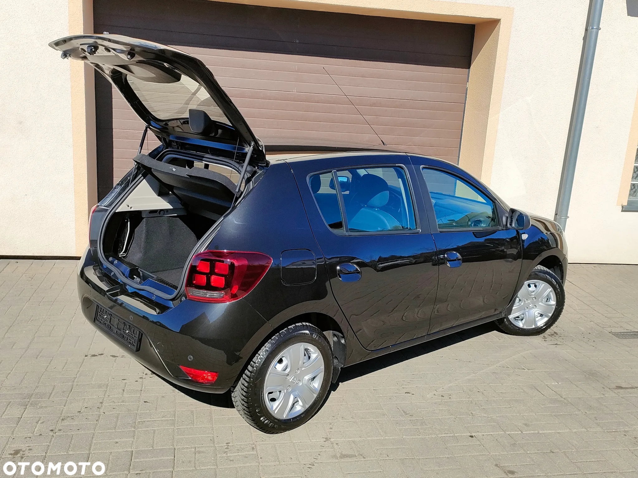 Dacia Sandero 1.2 16V 75 Laureate - 30