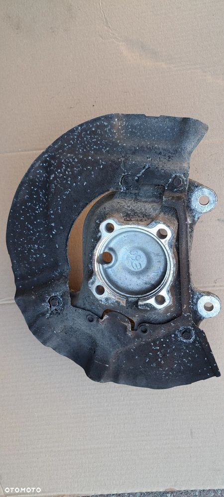 Zwrotnica przód lewa z osłoną BMW E60 E61 - 3