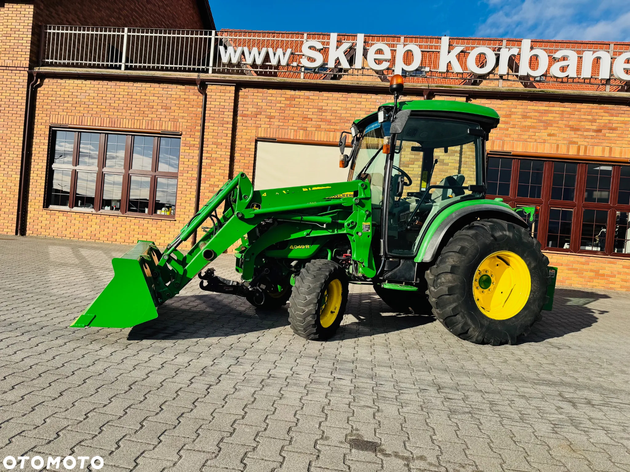 John Deere Seria R 4049R Dostępny od ręki w stanie idealnym - 11