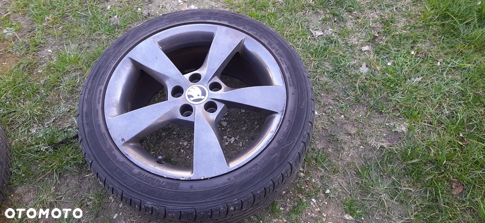 Skoda RAPID 1.6 TDI DPF Elegance - 17