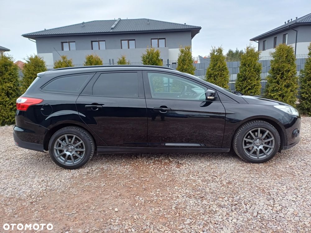 Ford Focus 1.6 TDCi DPF Ambiente - 4