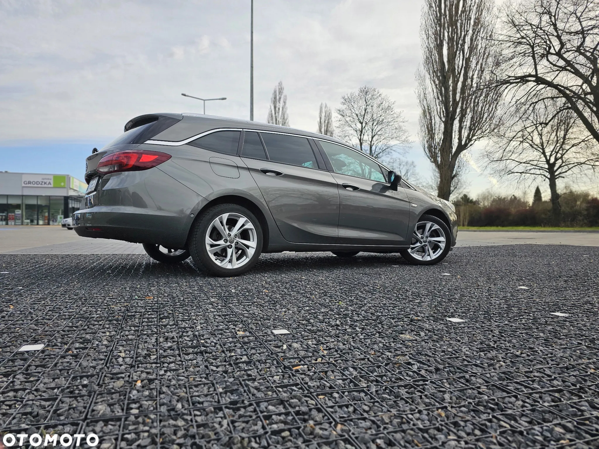 Opel Astra V 1.6 CDTI Dynamic - 11