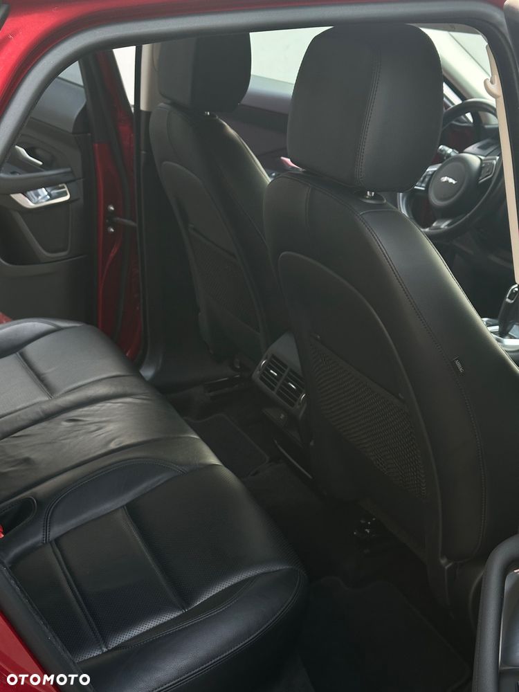 Jaguar E-Pace 2.0 P200 mHEV AWD S - 24