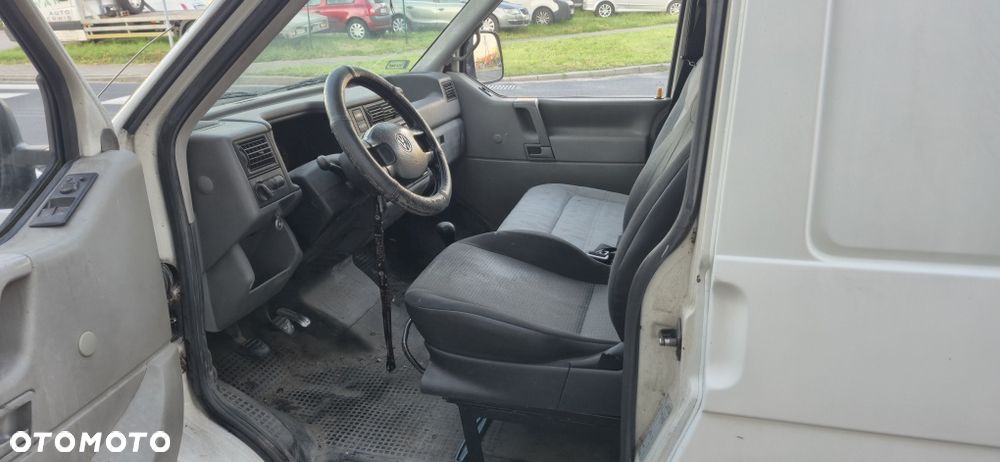 Volkswagen Transporter - 7