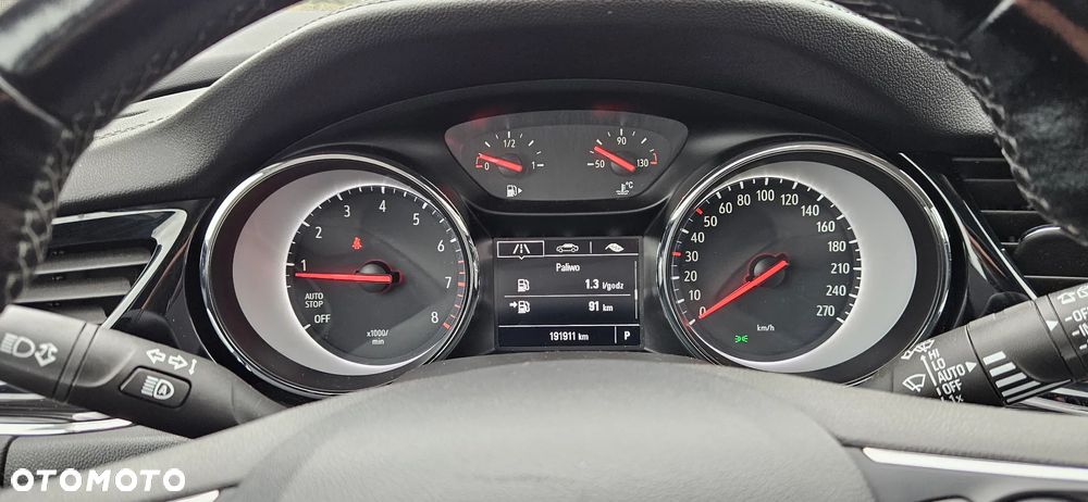 Opel Insignia - 17