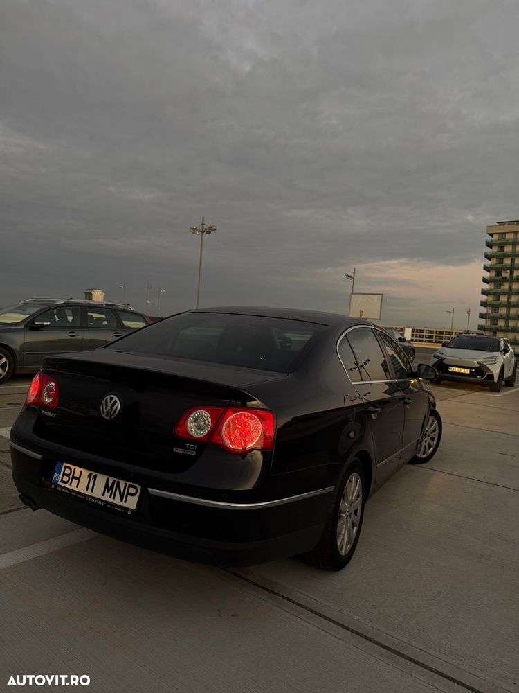 Volkswagen Passat Variant 2.0 TDI Comfortline DPF BlueMotion Technology - 5