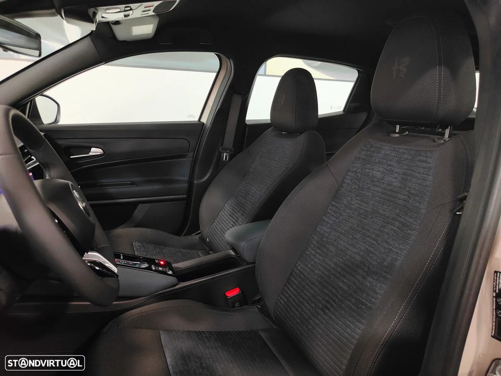 Alfa Romeo Junior Elletrica 50 kWh Launch Edition - 8