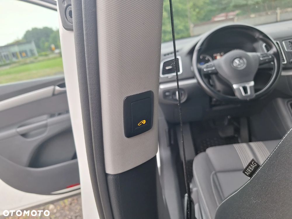 Volkswagen Sharan - 19