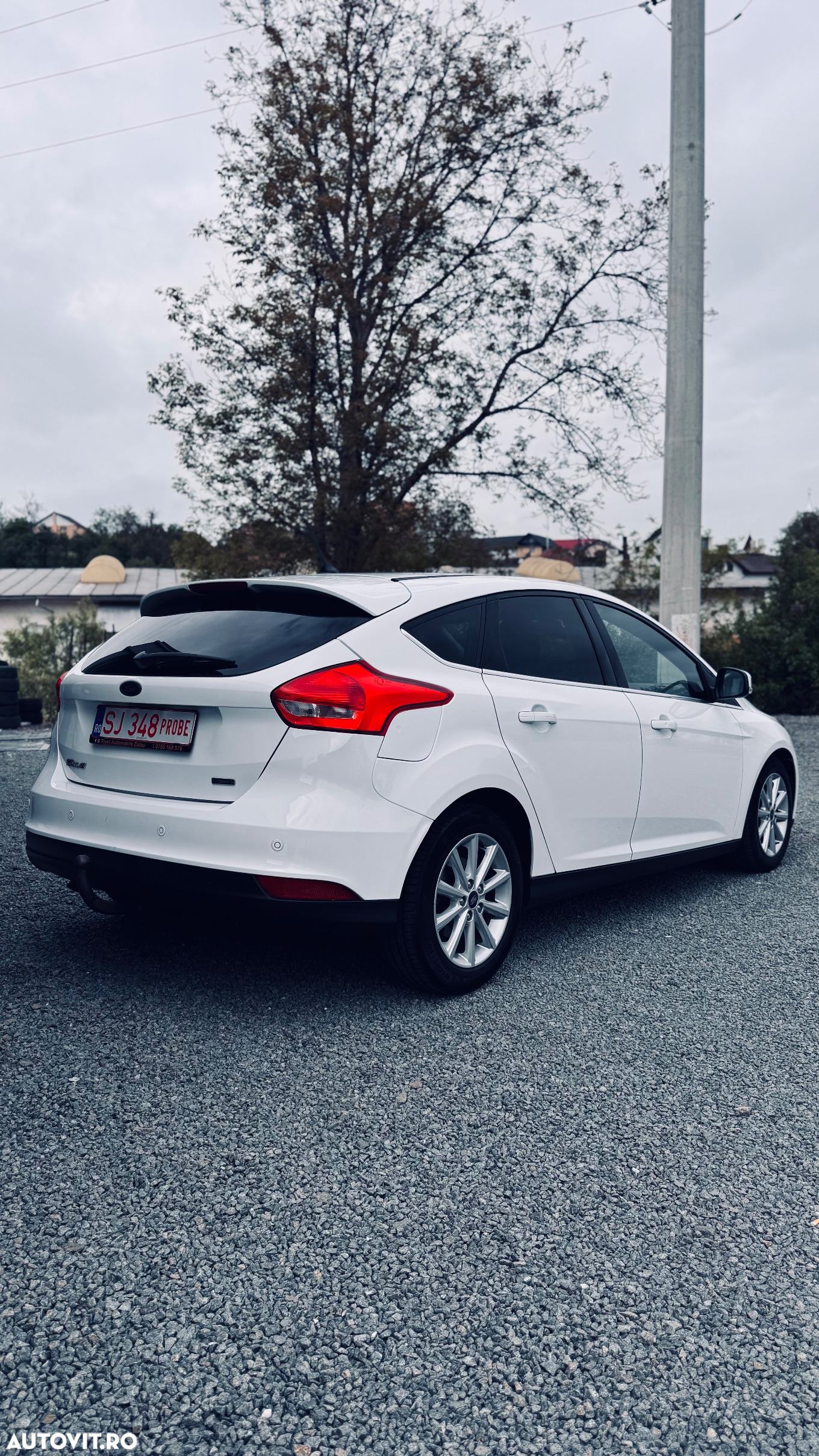 Ford Focus 1.0 EcoBoost Titanium Business - 4