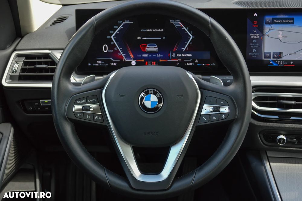 BMW Seria 3 320i Aut. Luxury Line - 39