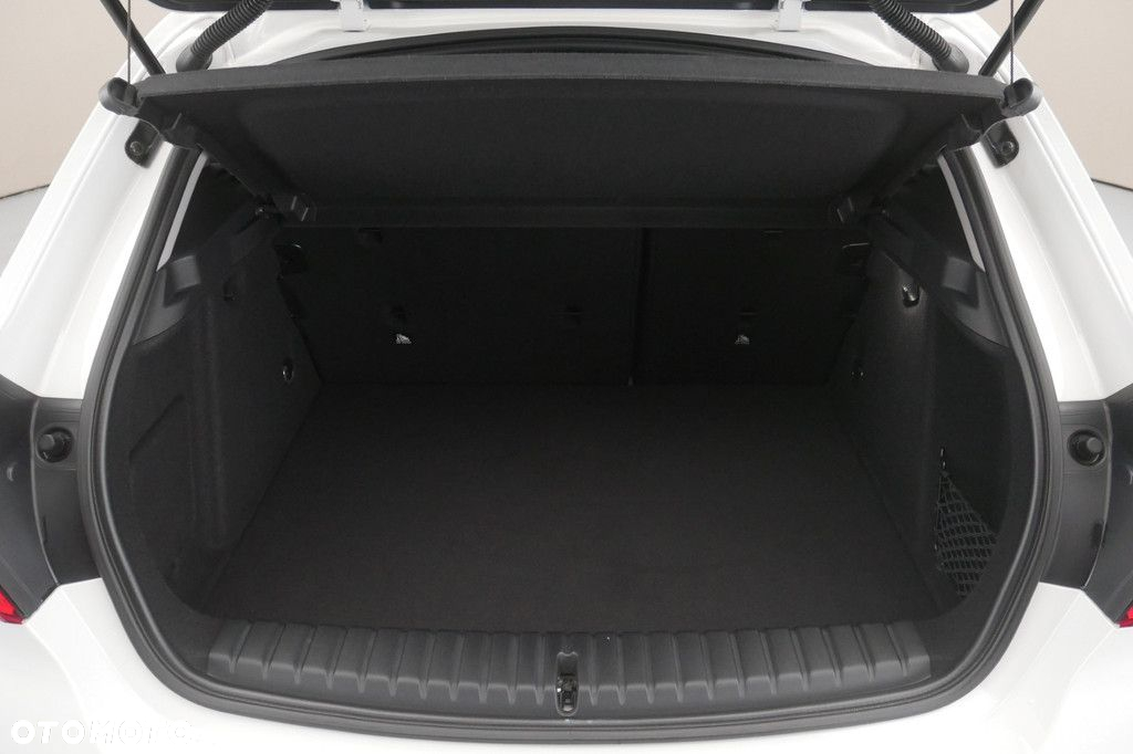 BMW Seria 1 - 16