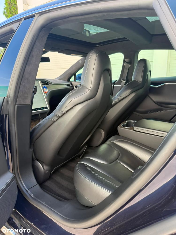 Tesla Model S Performance - 16