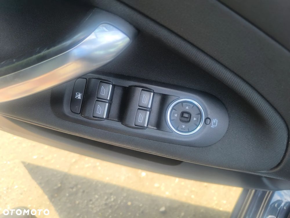 Ford Mondeo - 16
