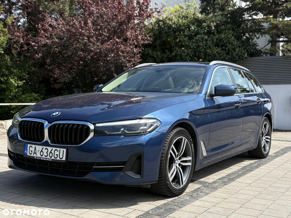 BMW Seria 5 520d xDrive Luxury Line sport - 9