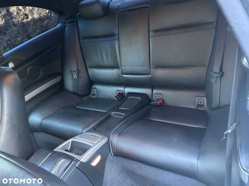 BMW Seria 3 330d xDrive M Sport Edition - 11