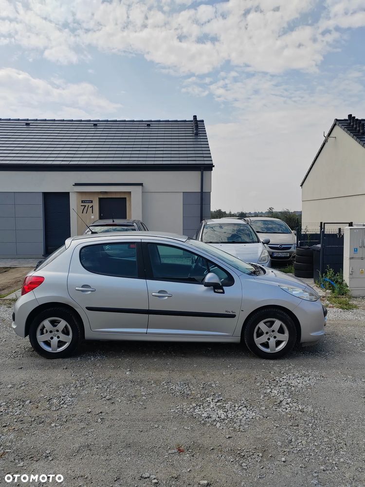 Peugeot 207 75 Urban Move - 6