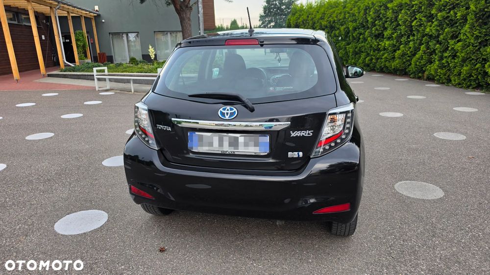 Toyota Yaris - 33