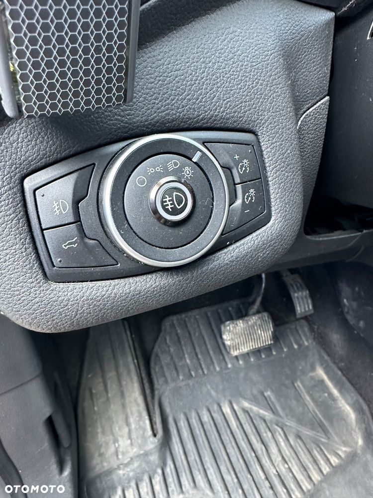 Ford Escape 2.0 EcoBoost AWD Titanium - 16