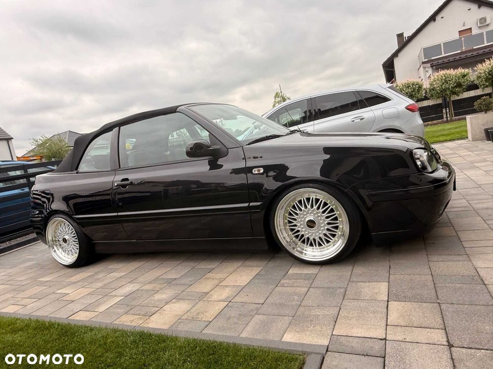 Volkswagen Golf - 2