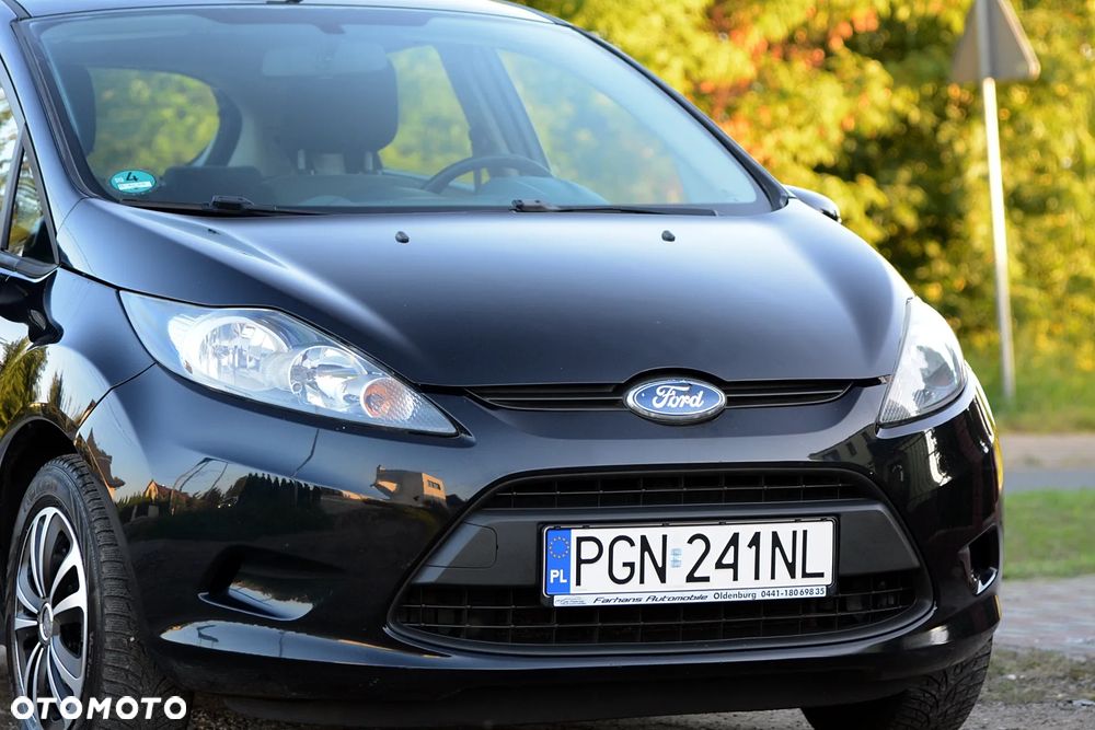 Ford Fiesta 1.25 Celebration - 1