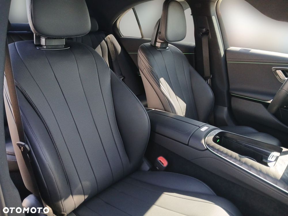 Mercedes-Benz Klasa E 200 4Matic 9G-TRONIC Edition AVANTGARDE - 19