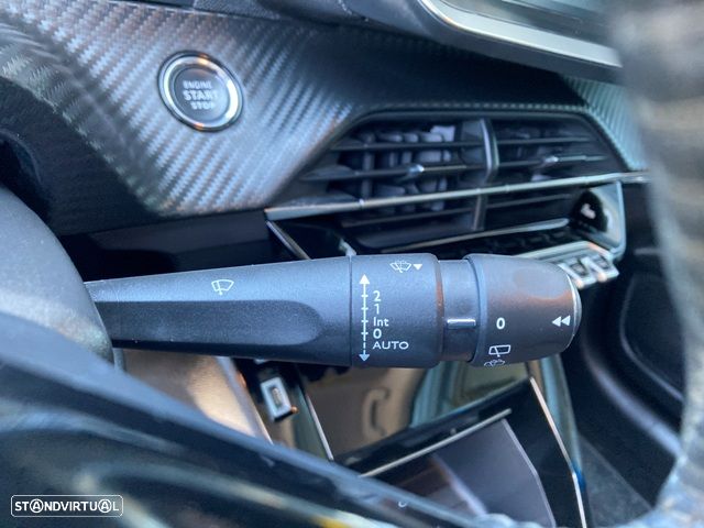 Peugeot e-208 Allure - 18