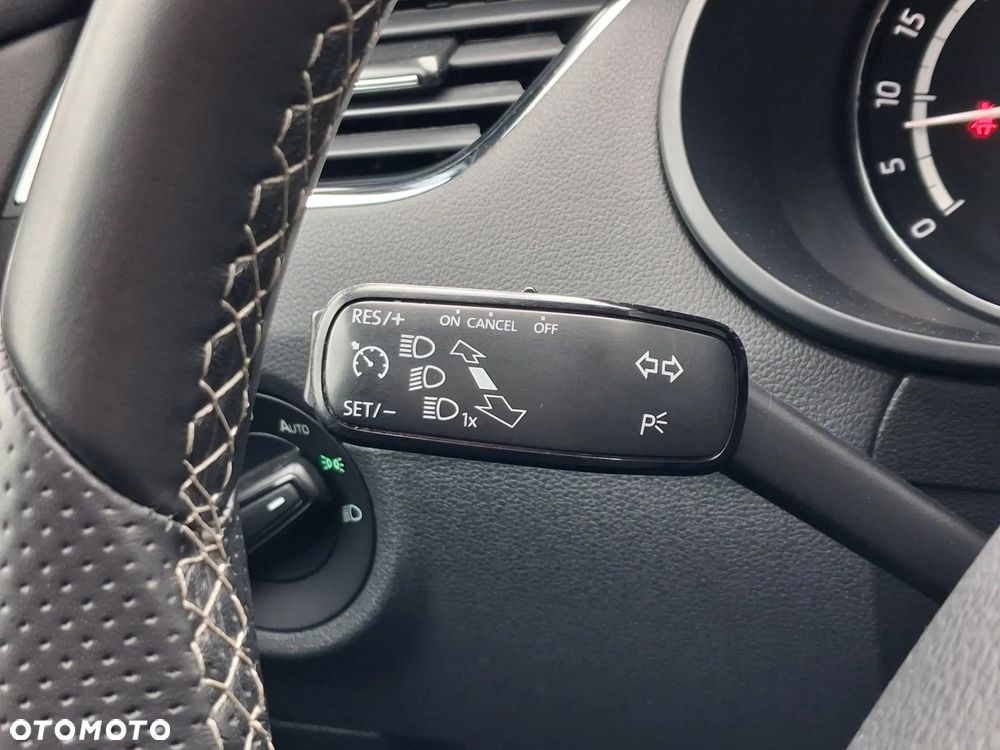 Skoda Octavia 2.0 TDI SCR RS DSG - 17