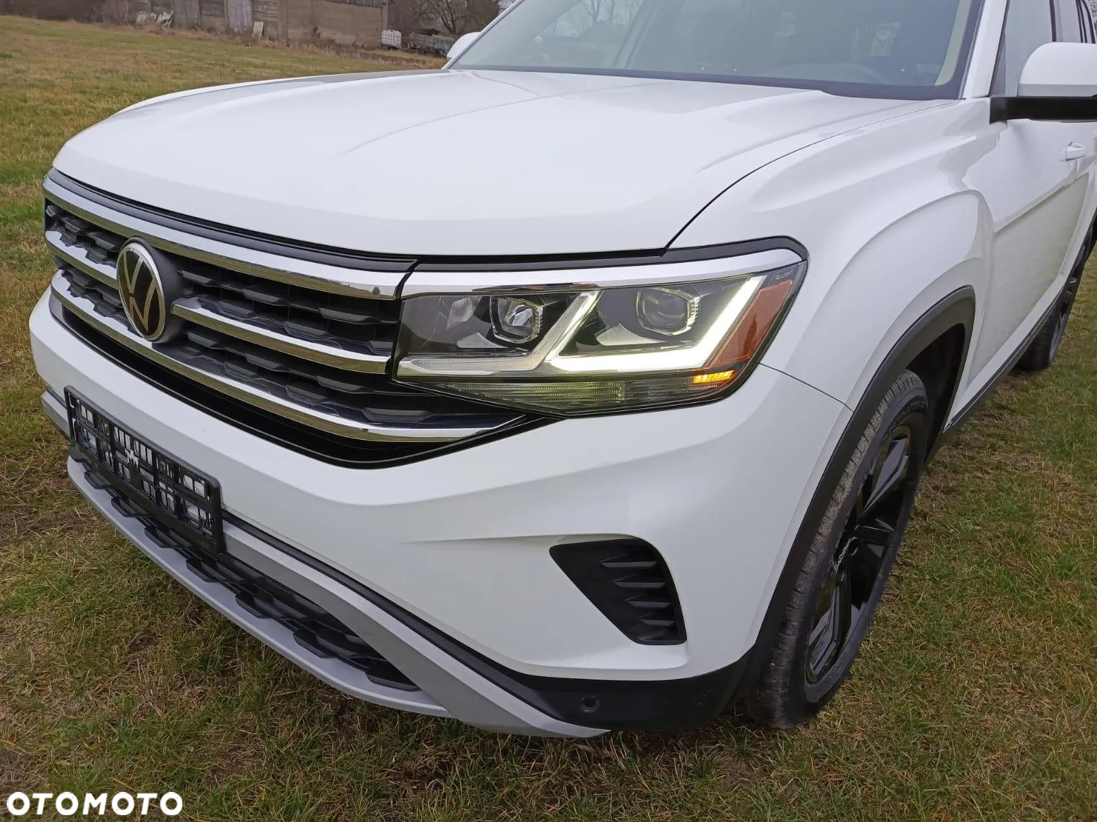 Volkswagen Atlas - 2