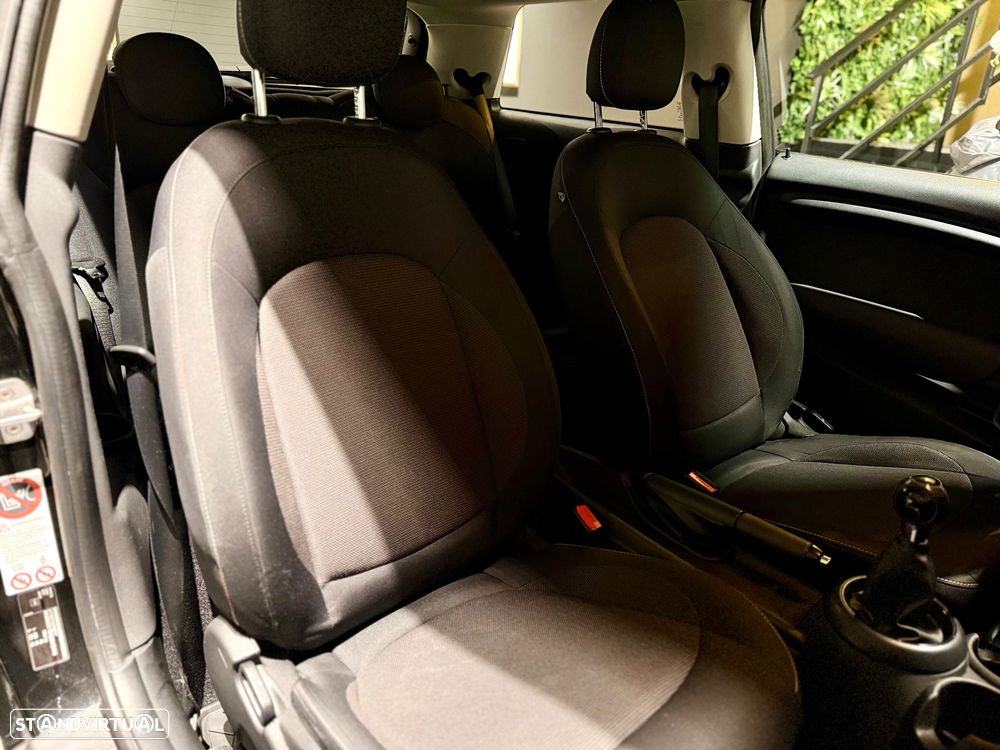 MINI 3 Portas Cooper D - 14