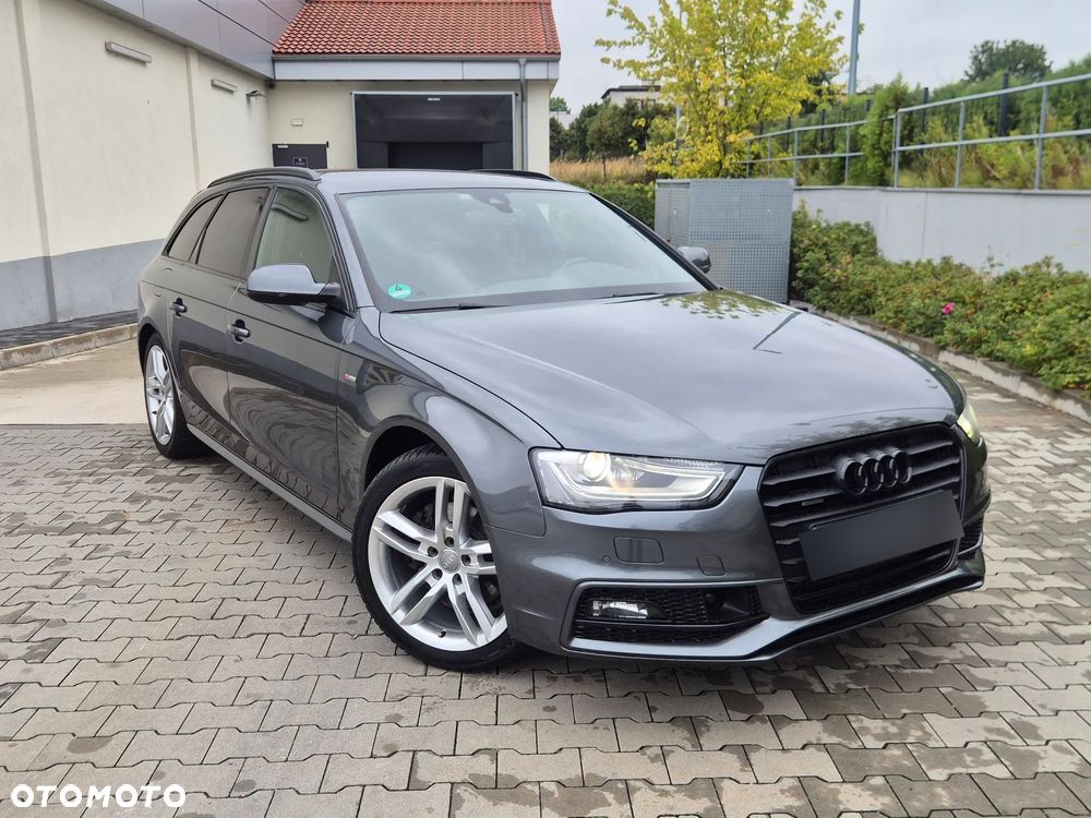 Audi A4 Avant 2.0 TDI DPF quattro S tronic S line Sportpaket - 2