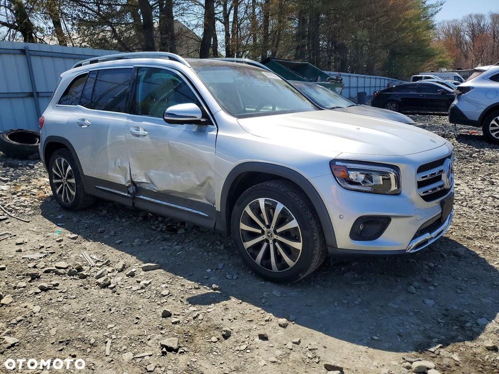 Mercedes-Benz GLB - 6
