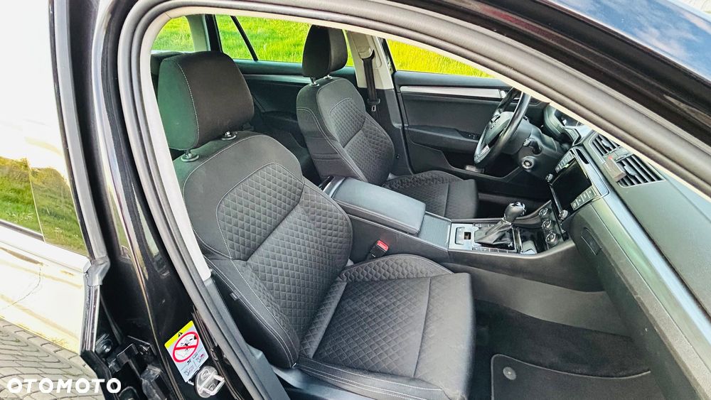 Skoda Superb 2.0 TDI Style DSG - 13