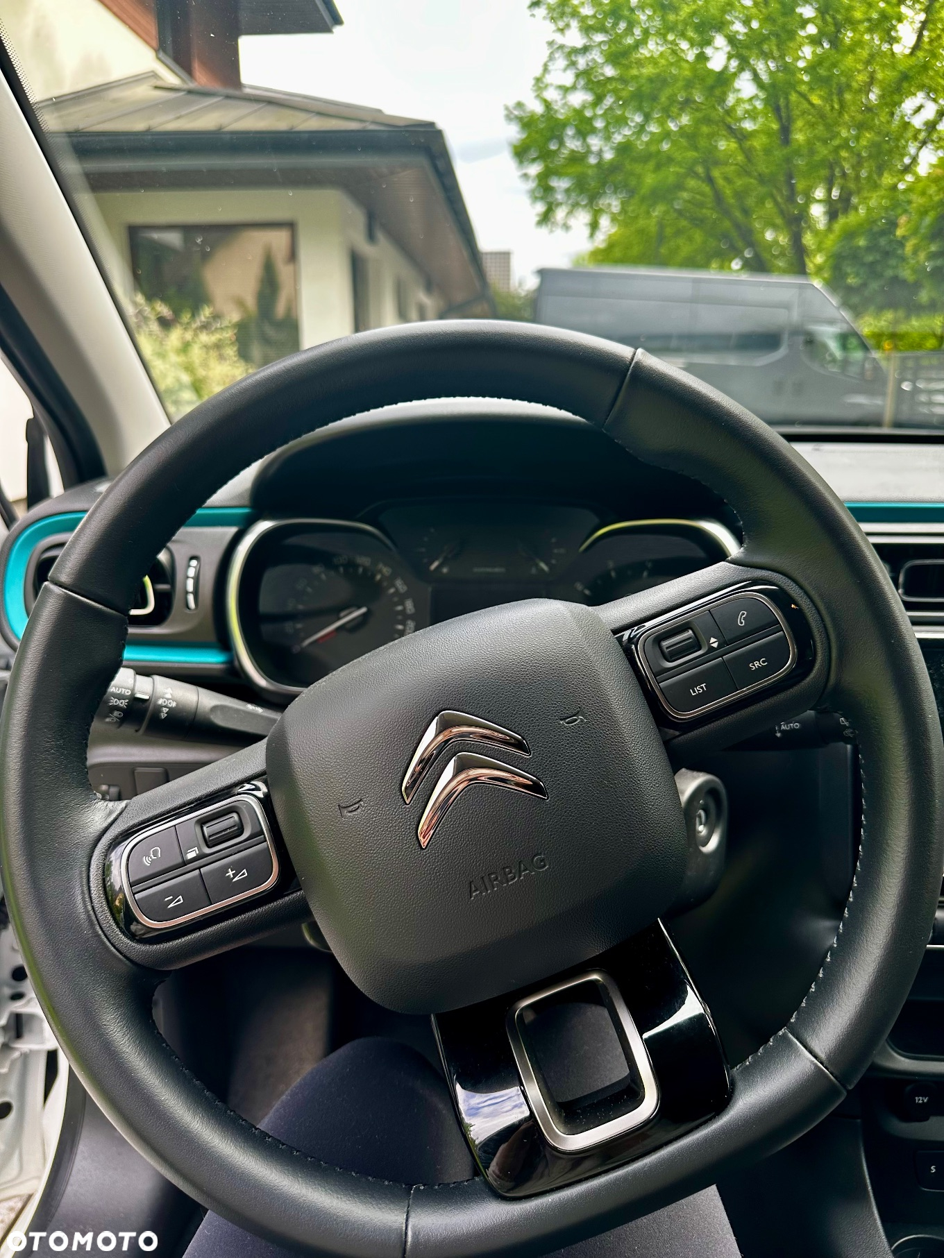 Citroën C3 1.2 PureTech Shine EAT6 - 12