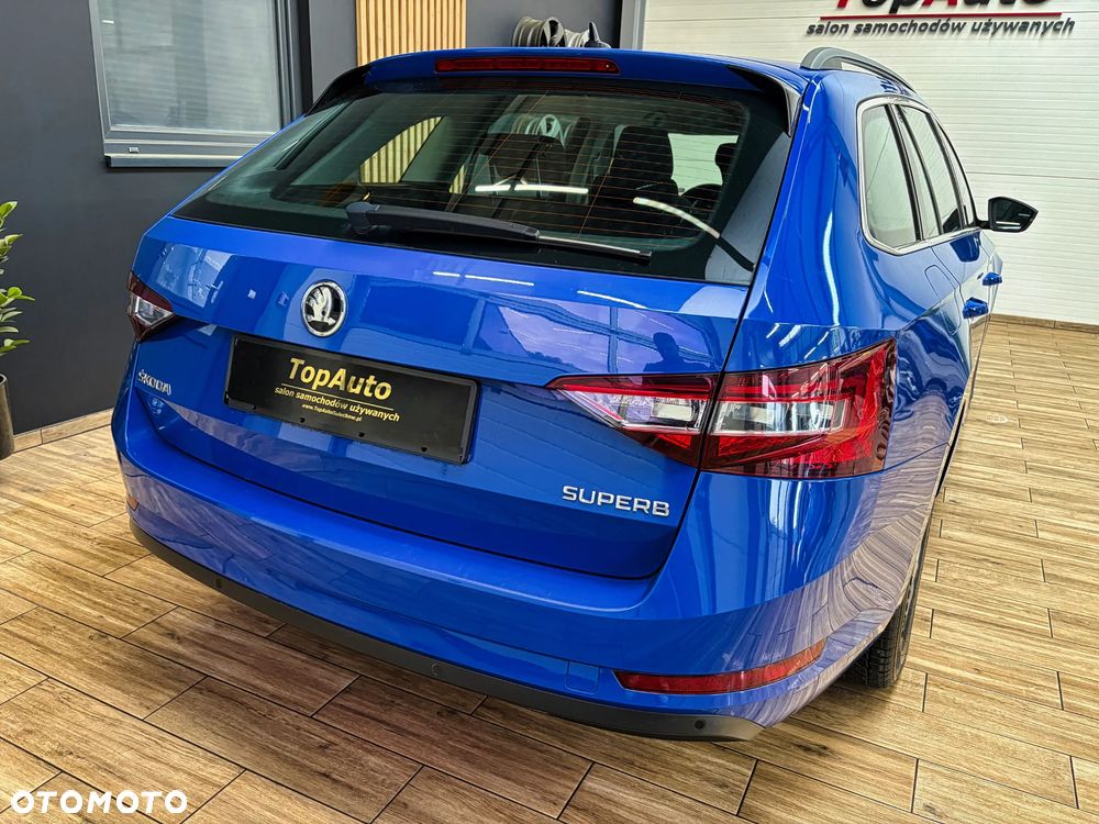 Skoda Superb 1.6 TDI Ambition DSG - 9